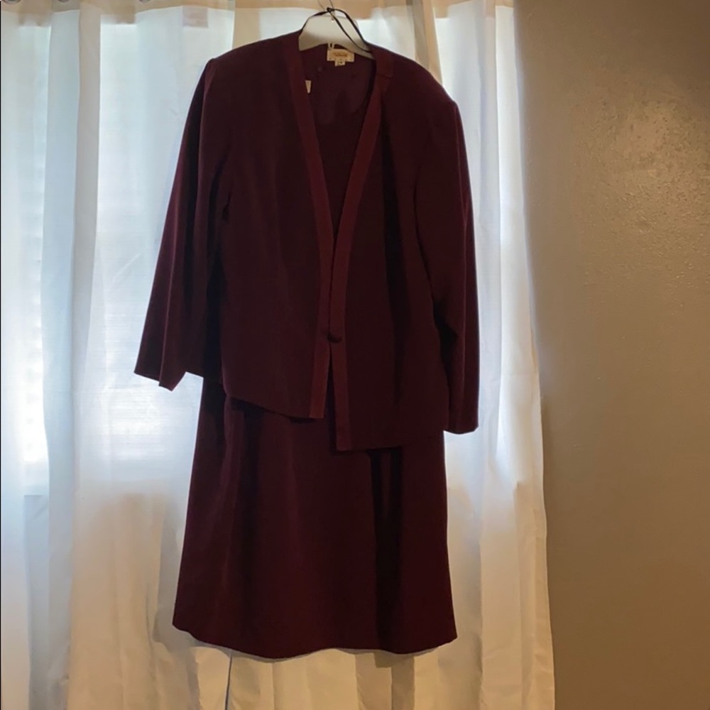 Dress Burgundy